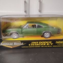 ERTL 1969 Dodge Charger R/T 1/18 1 of 3,749 diecast car