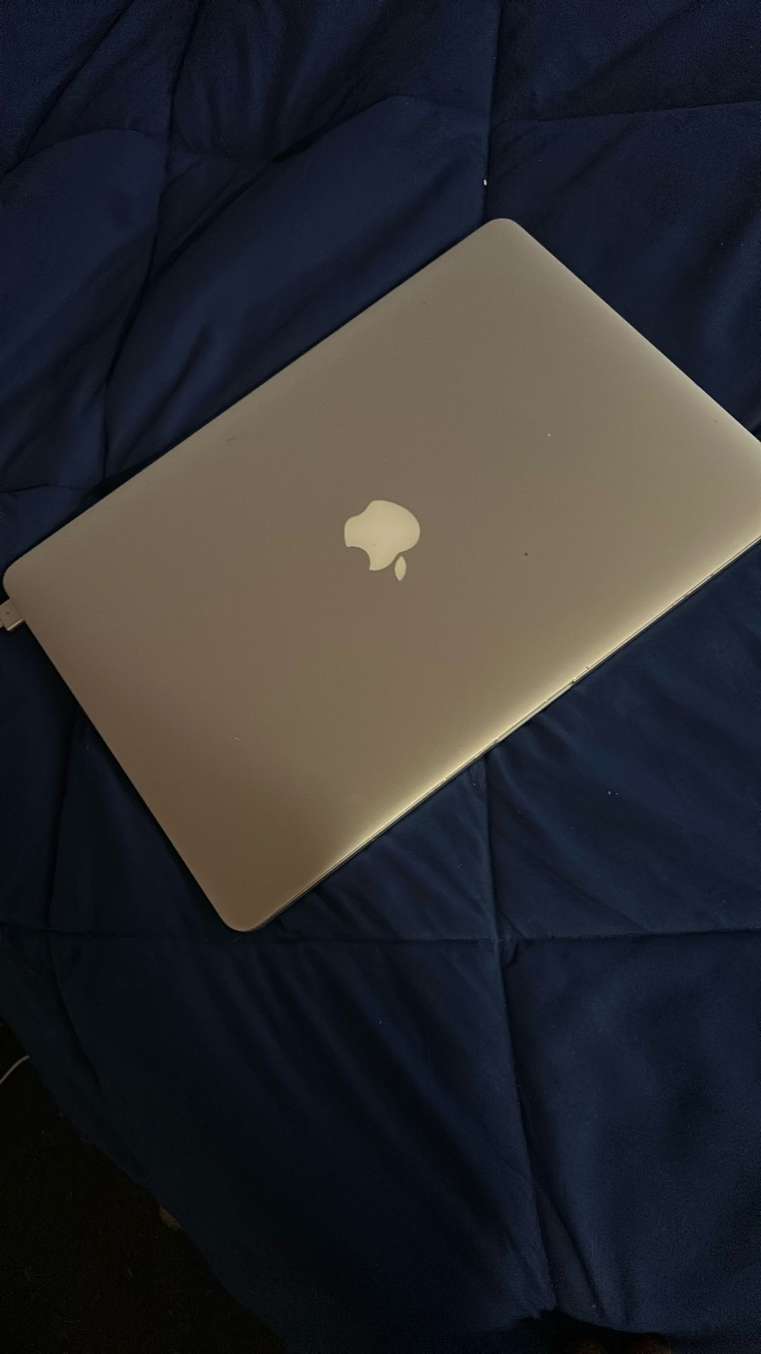 Apple Mac Laptop