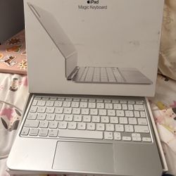 Apple iPad Magic Keyboard