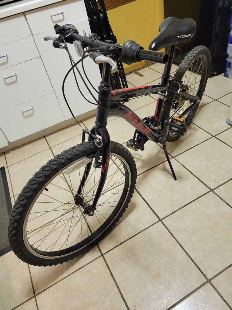 Fuji Boys Bike