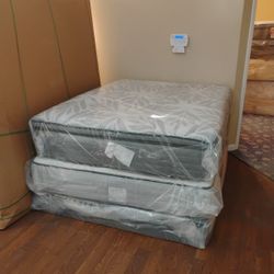 Queen Mattress With Box Spring. 