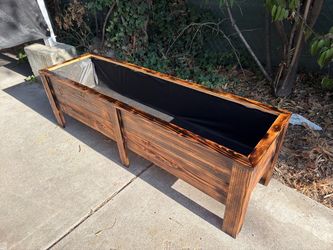 Planter box