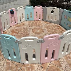 Playpen Colorful 16 Panels