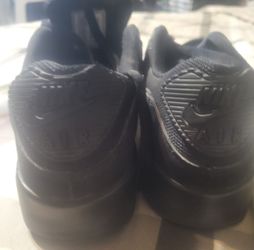 Nike AIR MAX Size 9.5