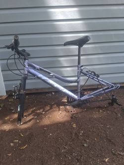 Huffy bikesbwith tires and rims needs work