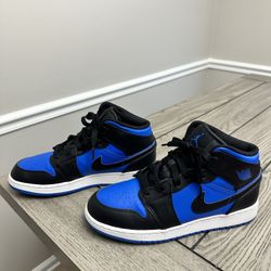 AJ 1 