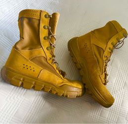 ROCKY LIGHTWEIGHT MILITARY BOOT SIZE 8.5