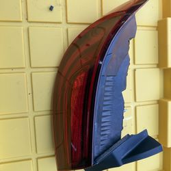 2017 Infiniti Q60 Left Side Tail Light