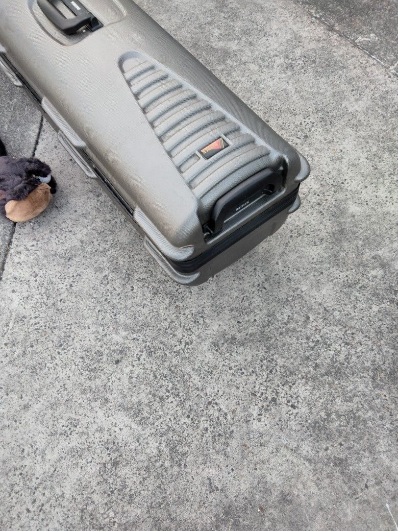 Datrek Hard Shell Golf Club Travel Case With Keys for Sale in