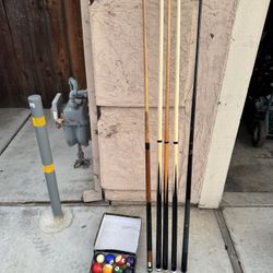 Used Cues Billiard Pool Table Items 