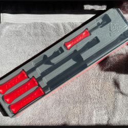 Snap-On Striking Pry-bar Set 4 Piece (SPBS704AR) BRAND NEW!!