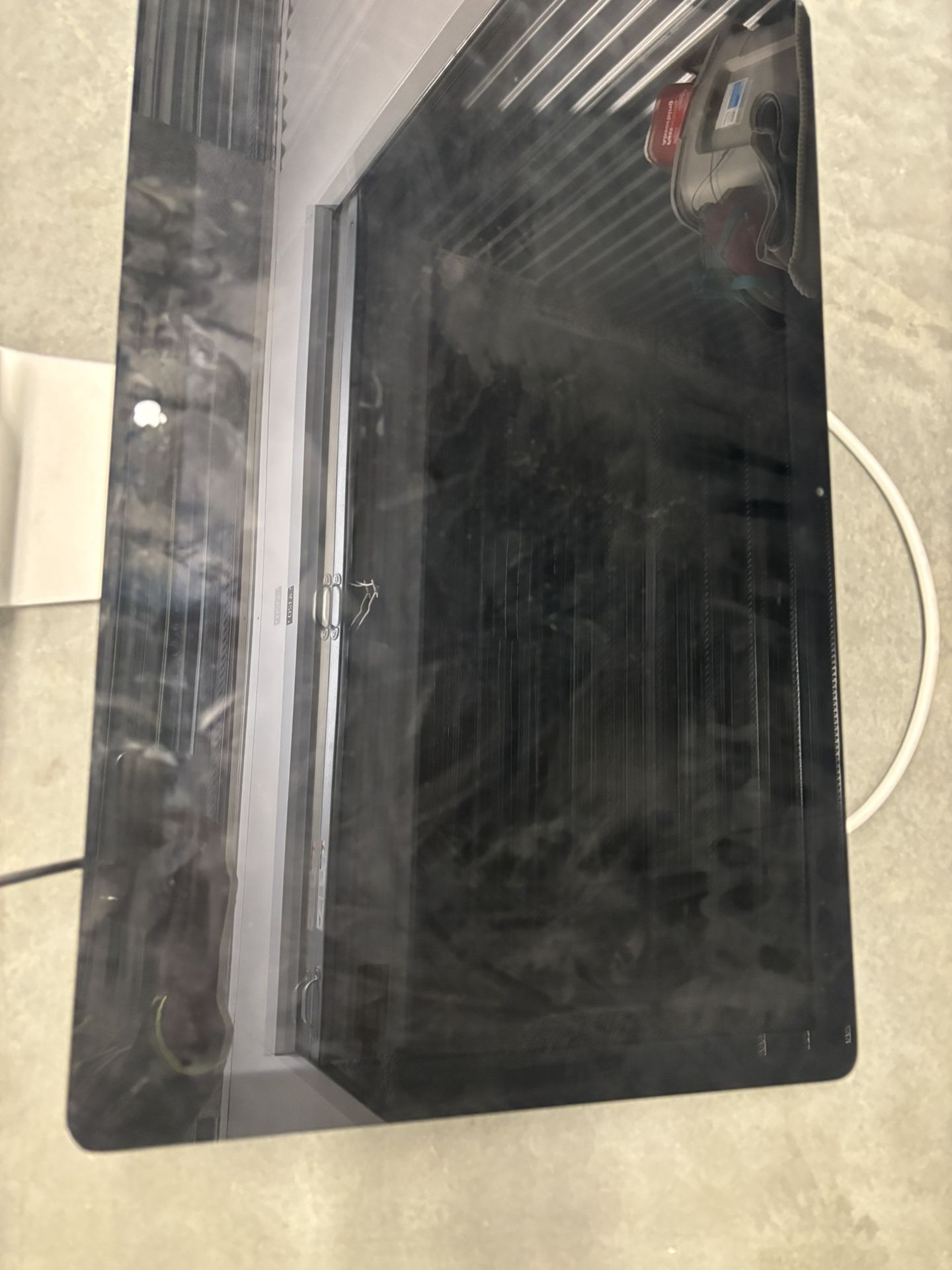 Apple iMac 21.5-inch (Model A1418) – Cracked Screen – Works