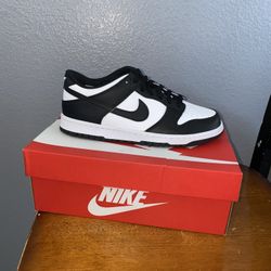 Nike Panda Dunks