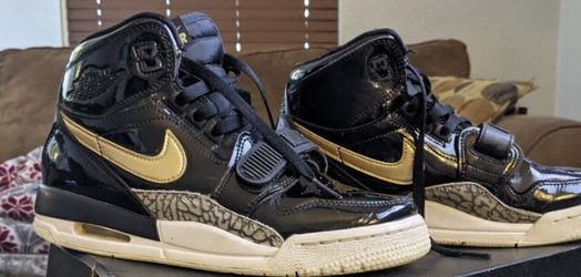 Jordan legacy 312 on sale black gold patent leather