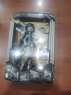 Cleo De Nile
