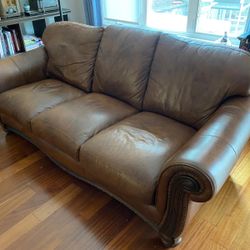 FREE DELIVERY 🚚 AND INSTALLATION - Genuine Leather Brown SoFa (Look our profile for more)