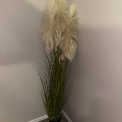 4.9ft Faux Pampas Grass plant (two plants)