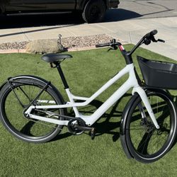 (2) Specialized Turbo Como SL 4.0 Medium - Raspberry & Dove Grey - Class 3 E-bikes