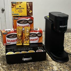 Keurig Coffee Maker with Coffee Pods
