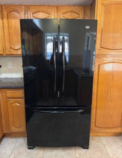 Maytag French Door Refrigerator with 5 Spill-Catcher Glass Shelves, Dual Cool System, Humidity Controlled Crispers, Beverage Organizer Rack, Ice Maker