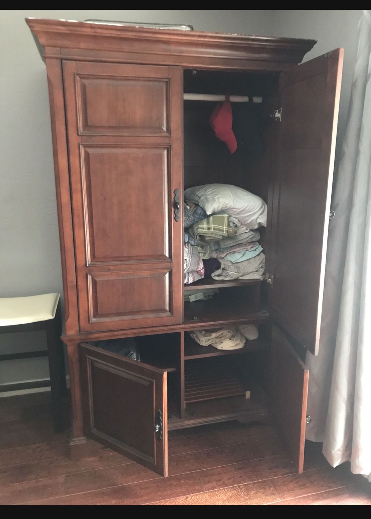 Free heavy Armoire. Beautiful and functional for Sale in Richardson, TX OfferUp
