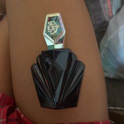 Elizabeth taylor’s: passion perfume