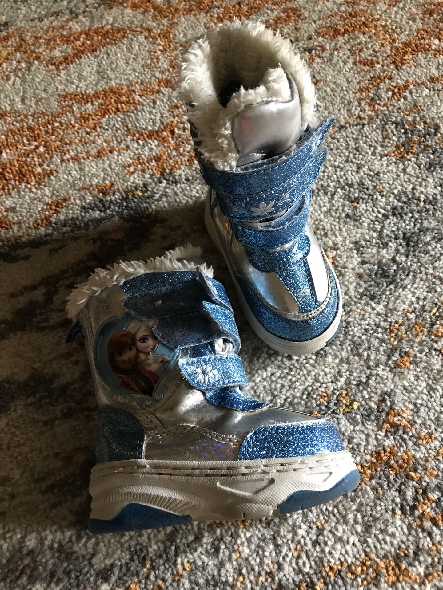 Size 5 toddler girl snow boots