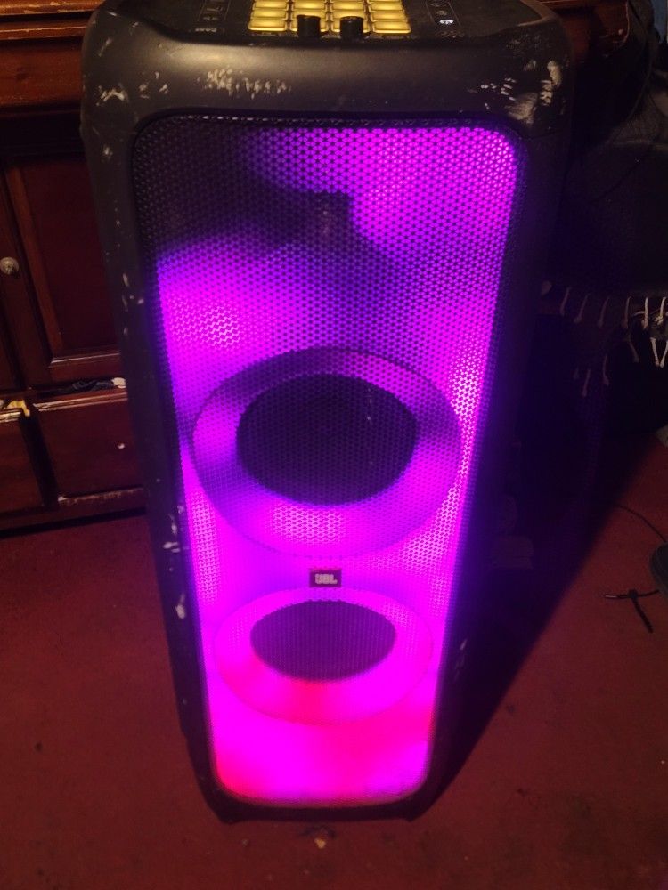 *READ* JBL PARTYBOX