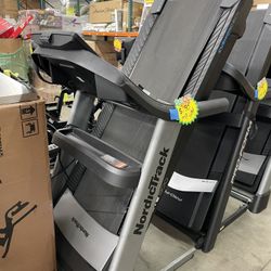 NordicTrack Elite 900 Treadmill