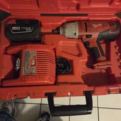 Milwaukee M28 HD Impact Wrench 1/2"