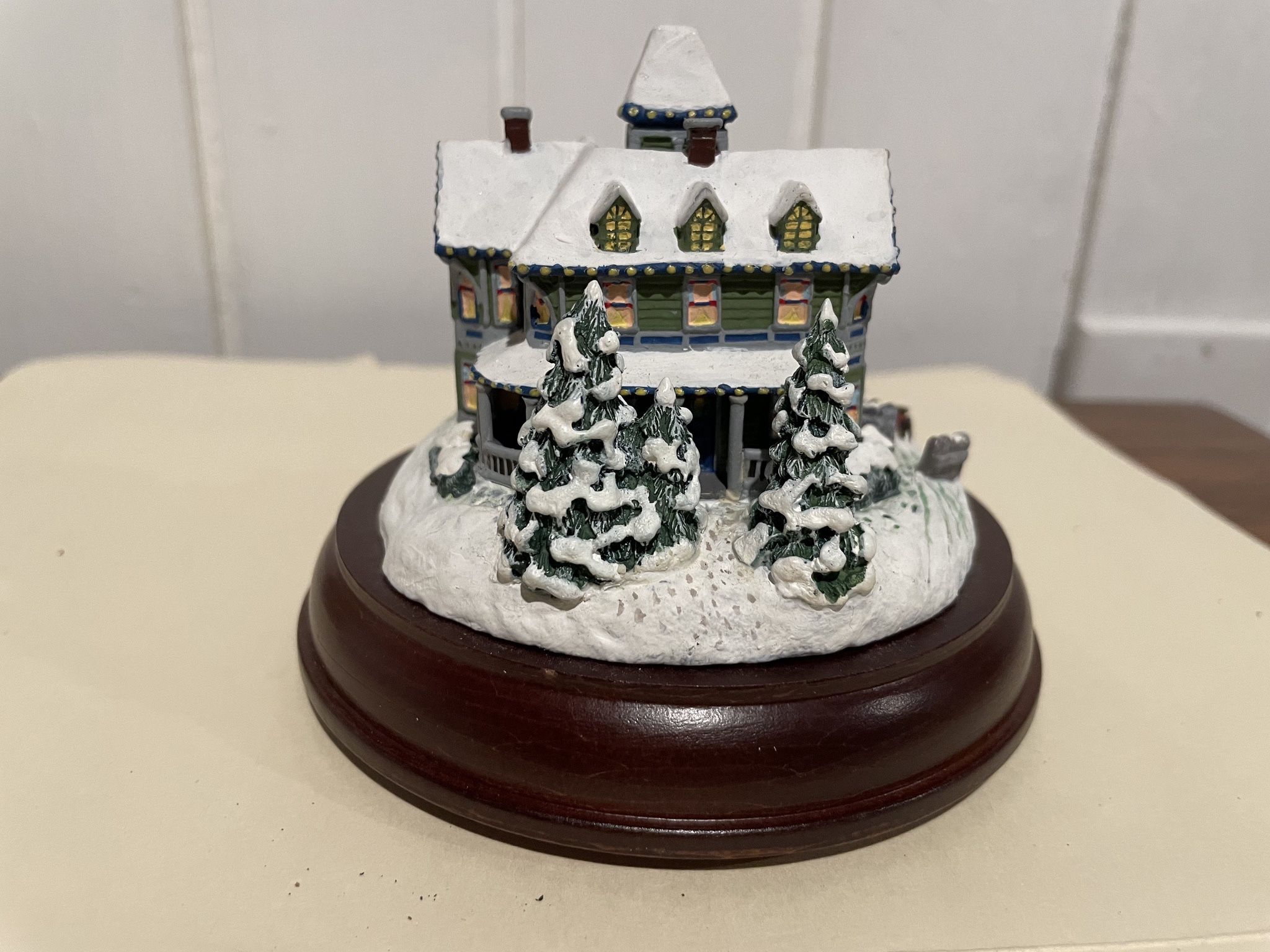 Hawthorne Village, Thomas Kincade, Victorian Lights “Christmas Day“ COA, NIB