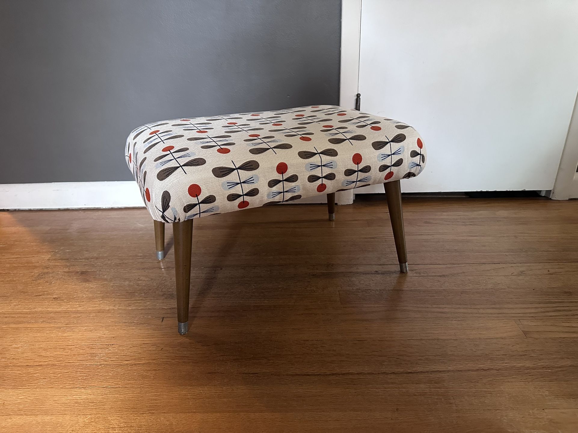 Vintage Mid Century Ottoman/Foot Stool