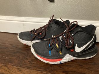 Nike Kyrie size 8.5 Great condition