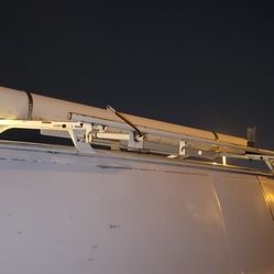 Ford  Econoline Lader Rack