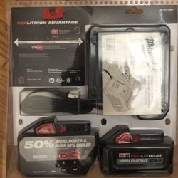 Milwaukee Battery Kit 