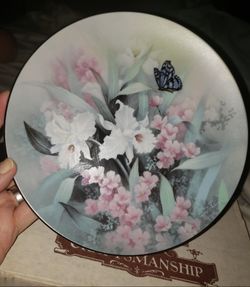 BRADFORD EXCHANGE PLATE SAPPHIRE WINGS BY TAN CHUN CHIU BUTTERFLY ORCHIDS