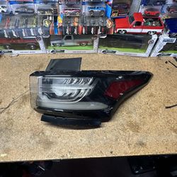 2022 Chevy Traverse Taillight 