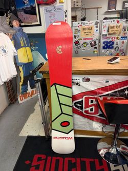 Burton custom 164 snowboard certified with warranty located at Sin city snowboards