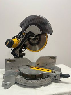 DEWALT DW716 12-Inch Double-Bevel Compound Miter Saw - Used, Working Condition