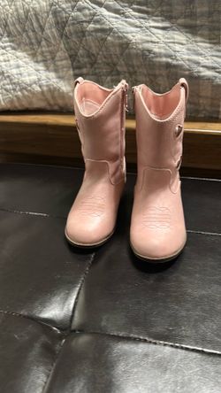 Toddler girl, boots size 8 great condition