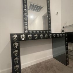 Skull Table and mirror