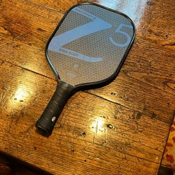 Onix Z5 Graphite Pickleball Paddle