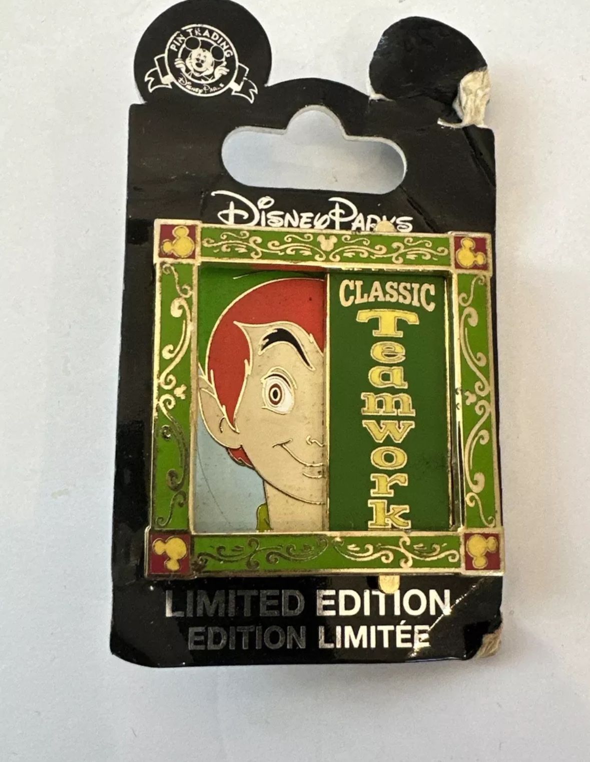 Disney Teamwork Peter Pan & Tinkerbell Cast Exclusive Slider Pin