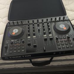 DJ Controller 