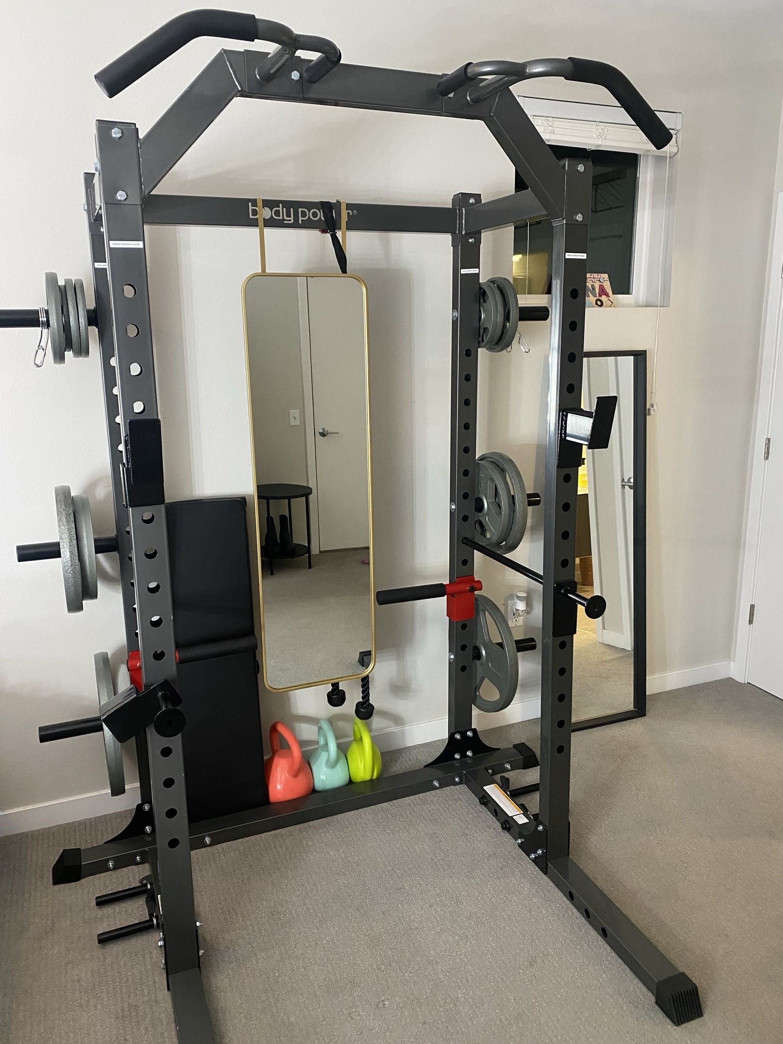 Squat Rack/Power Cage/ Cast Iron Weights/Barbell