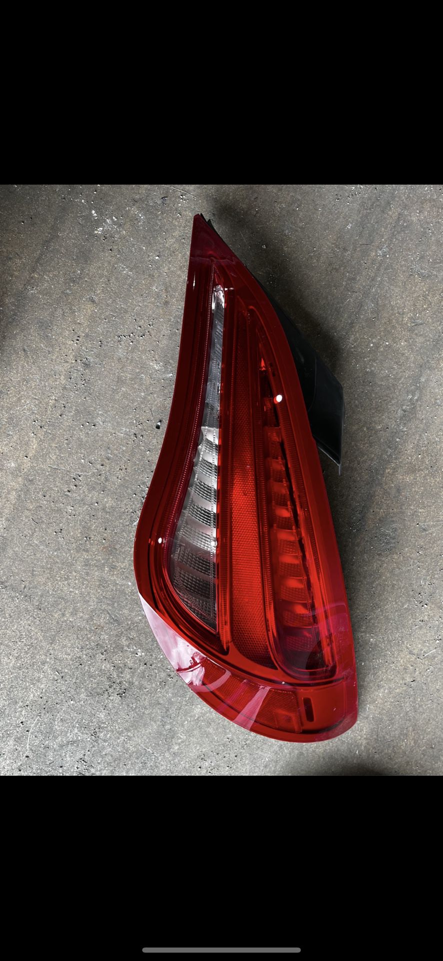 14-18 Right Tail Light Mercedes Benz Cla 250