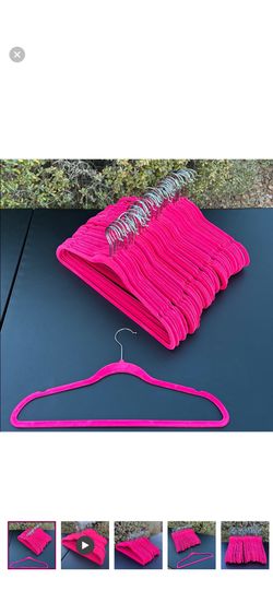 Velvet hangers heavy duty set of 50 count, used-great condition.