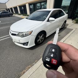 Car Keys/Fobs/Llaves De Autos 