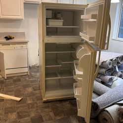 Refrigerator/Freezer 