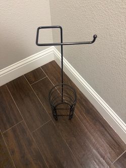 Toilet paper holder